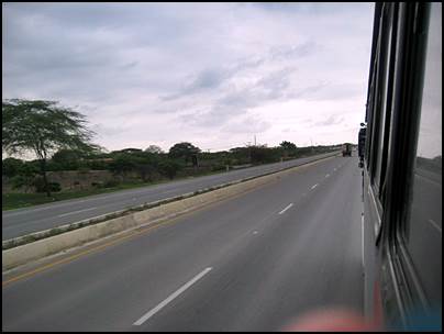 75 - Carretera hacia Huaquillas viniendo por Arenillas - ruta E50 (Ecuador 2013)